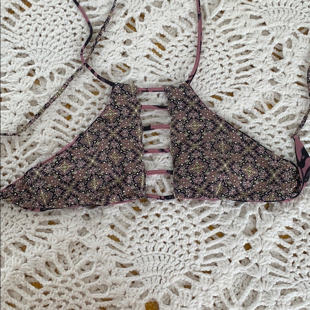 O’Neill reversible swim top